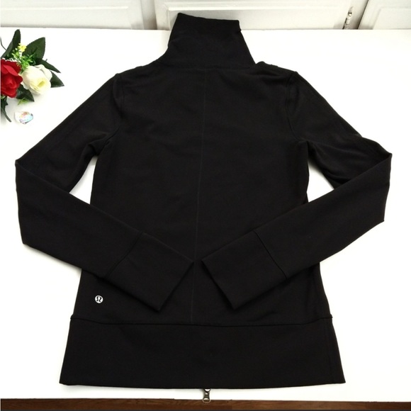 Lululemon Yoga Jacket Size:8 - Picture 3 of 10
